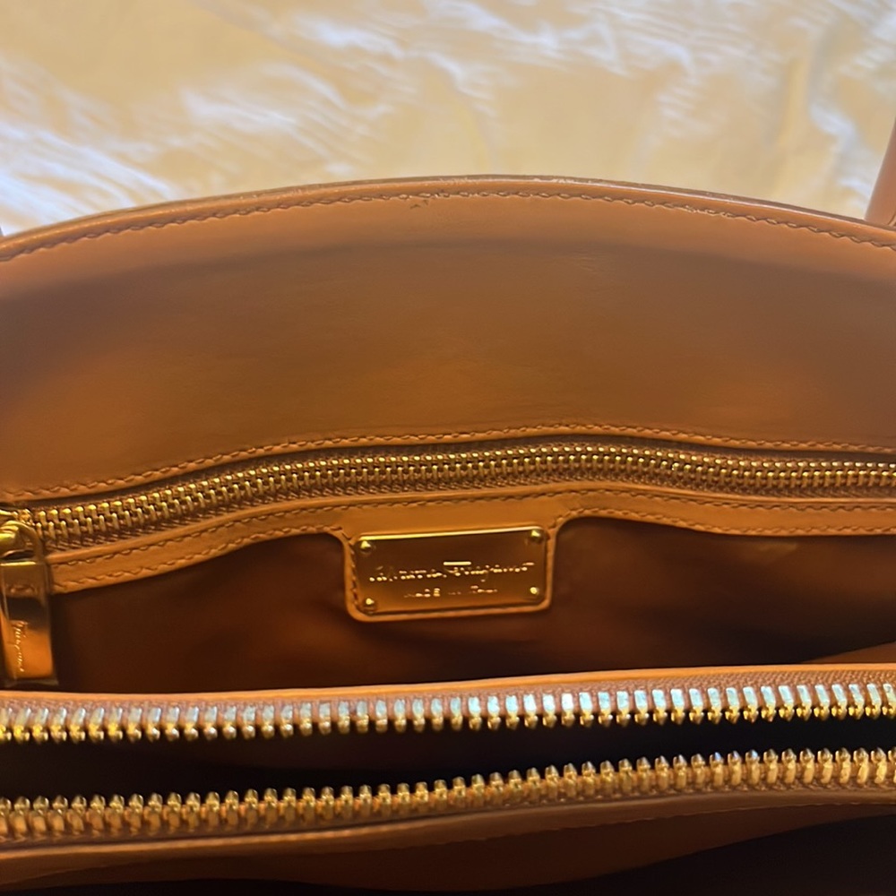 S.Ferragamo bag - Picture 7 of 11